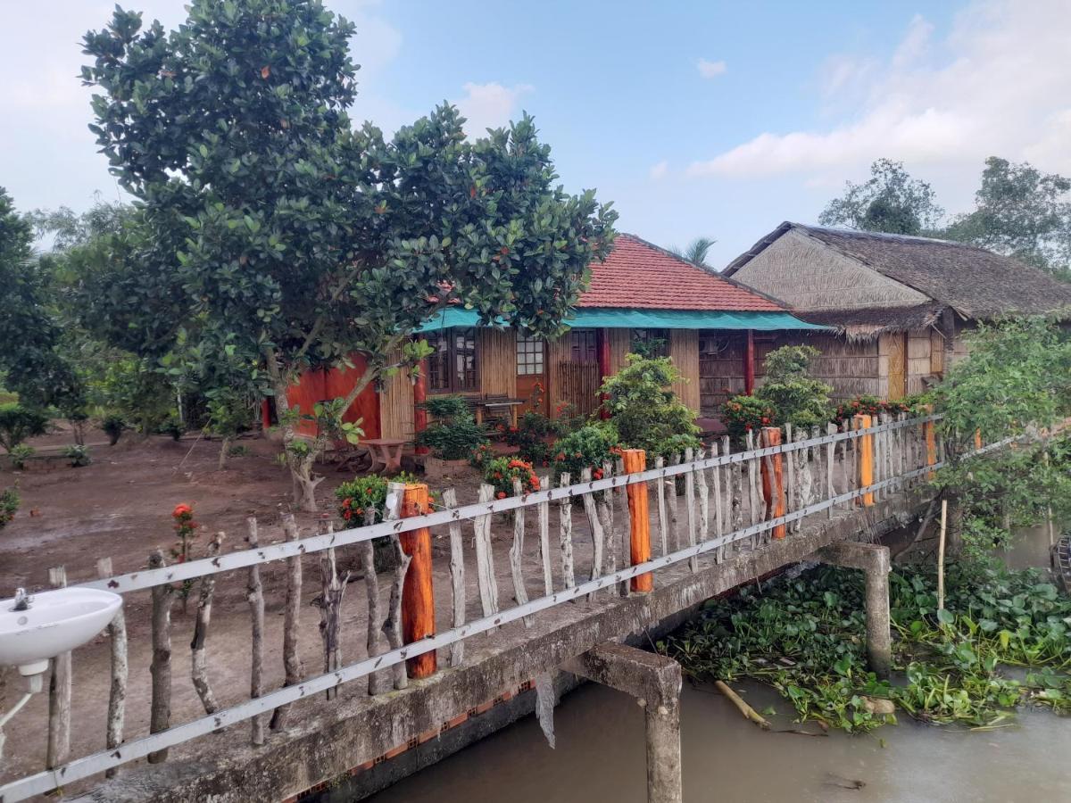 Mekong Riverside *